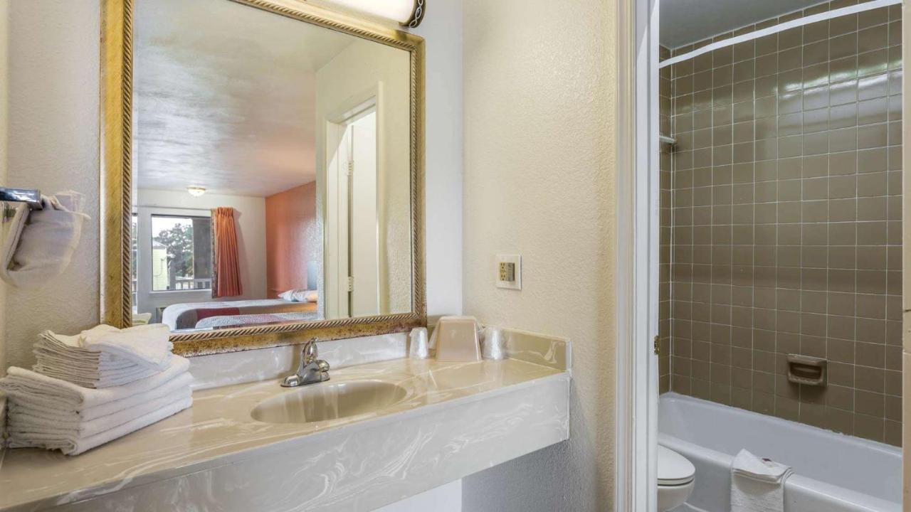 Motel 6-Portsmouth, Va Экстерьер фото