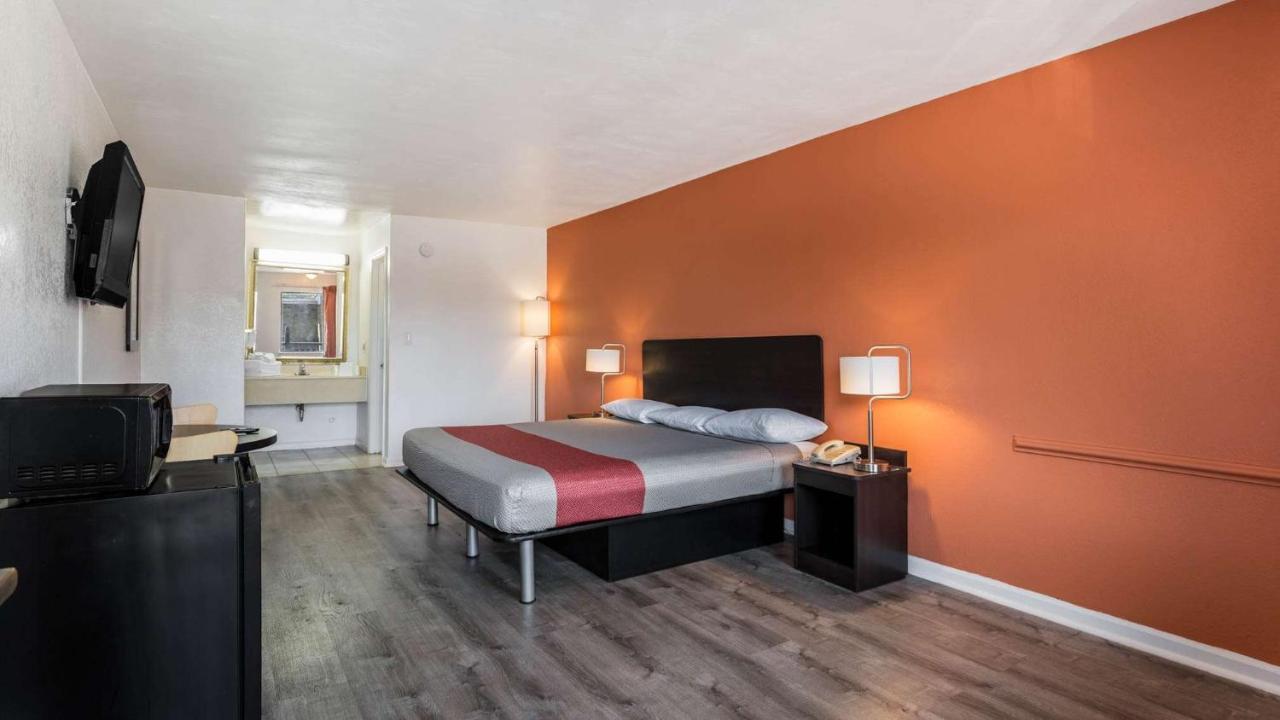 Motel 6-Portsmouth, Va Экстерьер фото