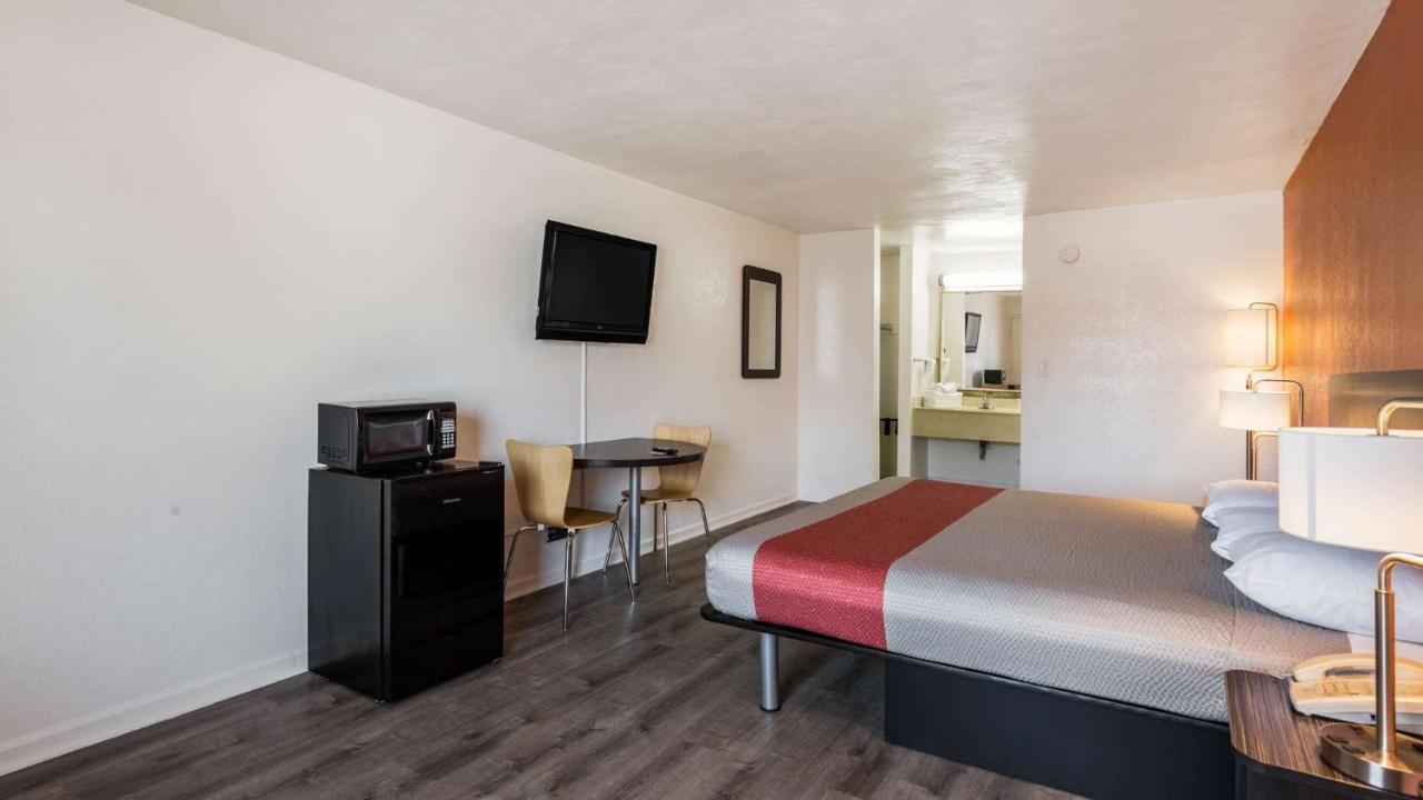 Motel 6-Portsmouth, Va Экстерьер фото